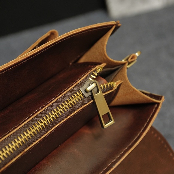 Men's Leather Bag - Picture 7 of 16
